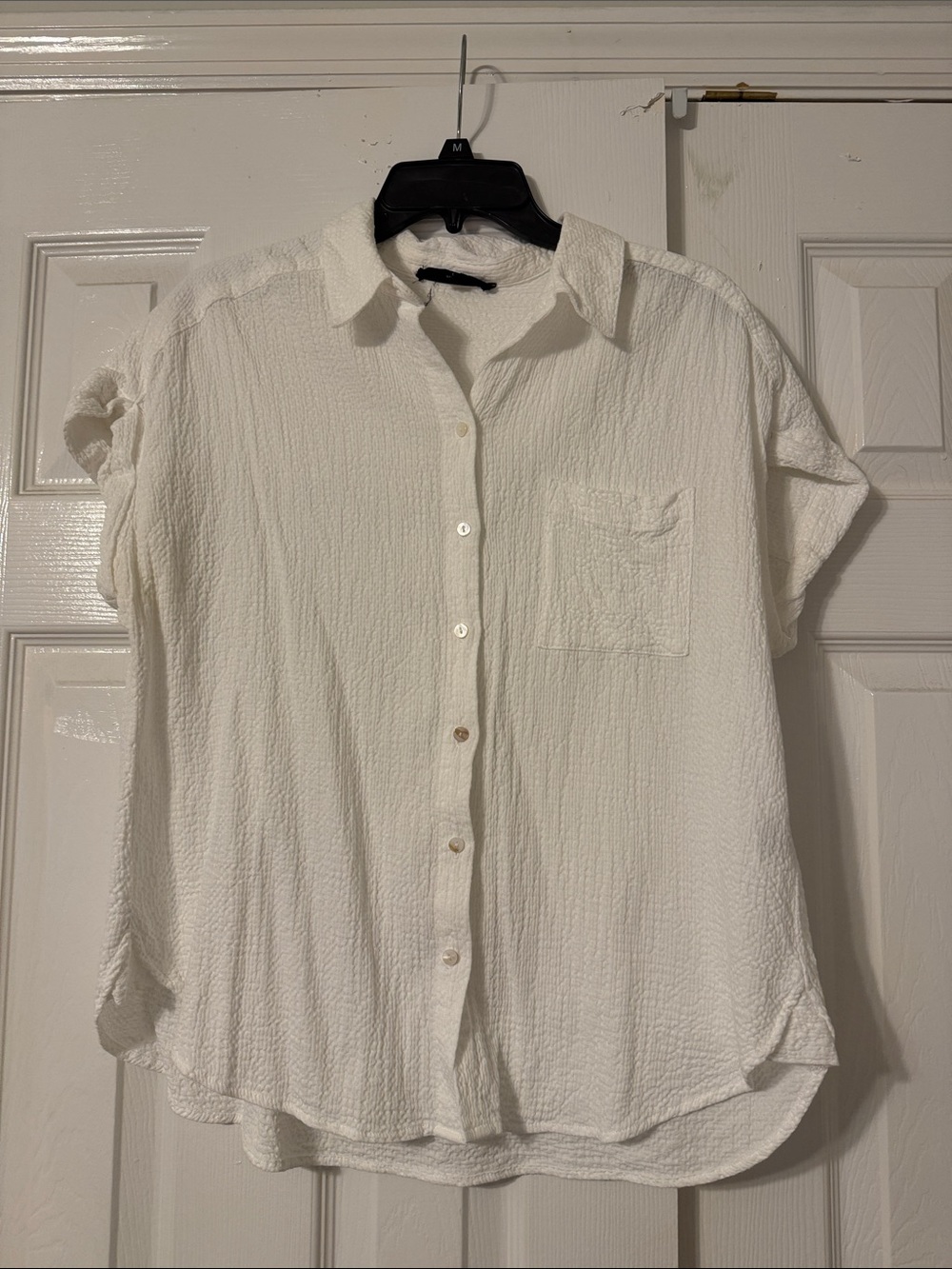 Jane and Delancey White Short-Sleeve Textured Button-Down Shirt